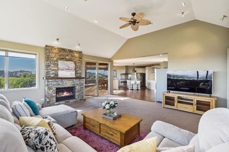 Photo of property in 3 Coronet Lane, Flat Bush, Auckland, 2019