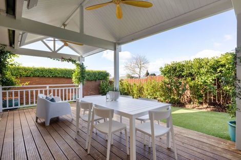 Photo of property in 1 Windermere Rise, Rototuna, Hamilton, 3210