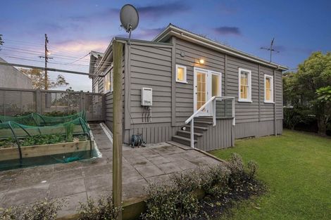Photo of property in 229 Eskdale Road, Birkenhead, Auckland, 0626