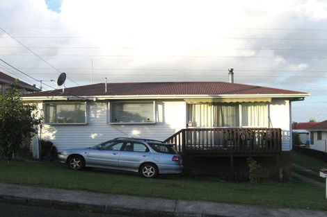 Photo of property in 12 Poto Street, Te Atatu South, Auckland, 0610