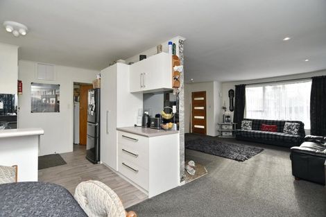 Photo of property in 2/92a Randolph Street, Woolston, Christchurch, 8062