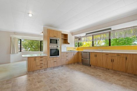 Photo of property in 12 Mark Place, Lynmore, Rotorua, 3010
