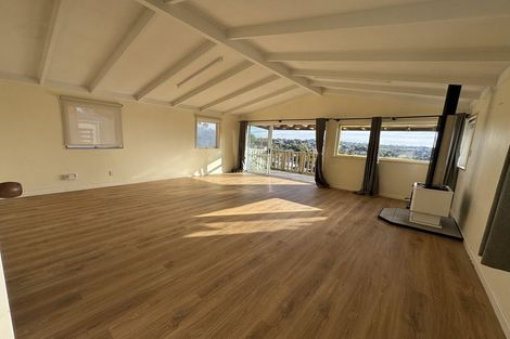 Photo of property in 575 East Coast Road, Browns Bay, Auckland, 0630