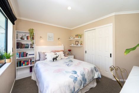 Photo of property in 81 Kensington Drive, Taradale, Napier, 4112