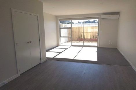 Photo of property in 32u2 Dr Taylor Terrace, Johnsonville, Wellington, 6037