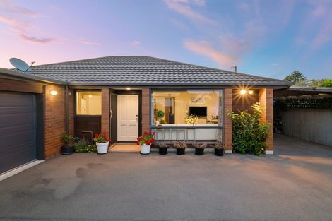 Photo of property in 82 Middleton Road, Upper Riccarton, Christchurch, 8041