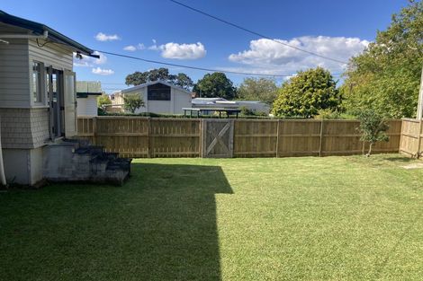 Photo of property in 5 Seabrook Avenue, New Lynn, Auckland, 0600