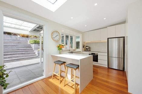 Photo of property in 2 Highland Crescent, Wadestown, Wellington, 6012