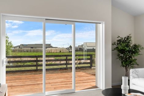 Photo of property in 3 Waianiwa Place, Burwood, 8083