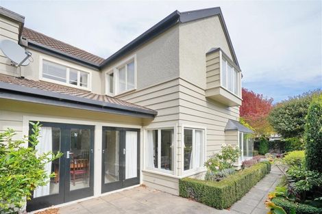 Photo of property in 127 Fendalton Road, Fendalton, Christchurch, 8014