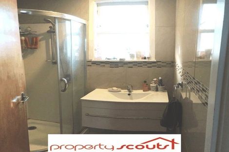 Photo of property in 2/8 Latham Avenue, Pakuranga, Auckland, 2010