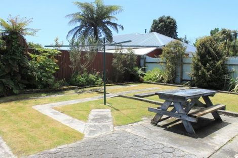 Photo of property in 11 Queen Street, Westport, 7825