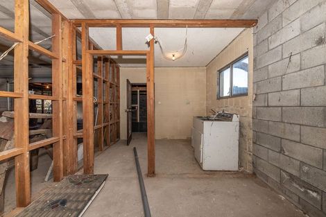 Photo of property in 44 Henley Street, Westport, 7825