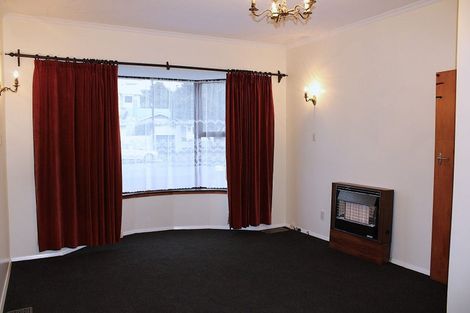 Photo of property in 101 The Parade, Island Bay, Wellington, 6023