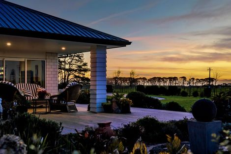 Photo of property in 60 Turangi Road, Motunui, Waitara, 4383