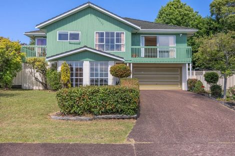 Photo of property in 10 Manutara Avenue, Forrest Hill, Auckland, 0620