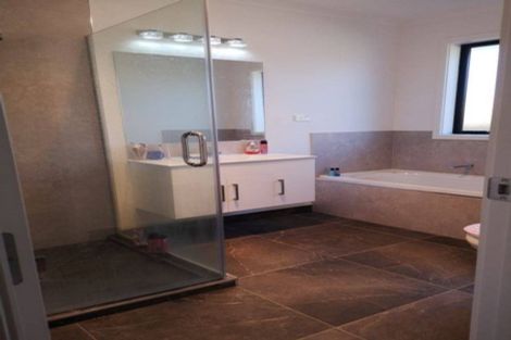 Photo of property in 16 Hehan Close, Cambridge, 3434