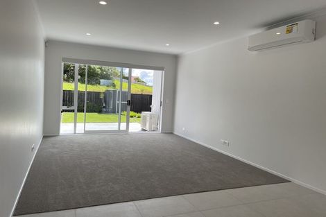 Photo of property in 38a Taikura Avenue, Red Beach, 0932