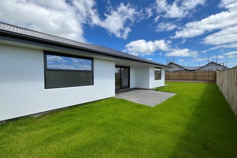 Photo of property in 16 Privet Way, Rolleston, 7678