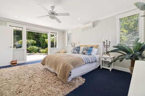 Photo of property in 44 Isobel Road, Greenhithe, Auckland, 0632