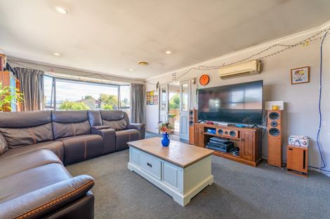 Photo of property in 30 Roseness Street, Palmerston, 9430