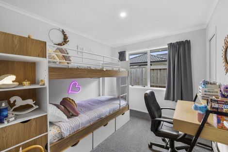 Photo of property in 8 Kanapa Close, Papamoa, 3118