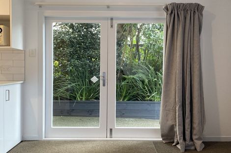 Photo of property in 4 Wakanui Street, Birkenhead, Auckland, 0626