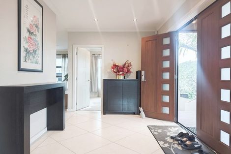 Photo of property in 4 Montrose Terrace, Mairangi Bay, Auckland, 0630