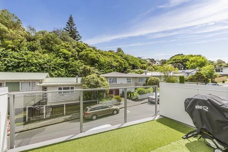 Photo of property in 14u7 Atkinson Street, Newlands, Wellington, 6037
