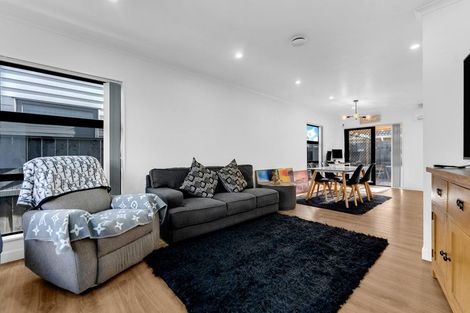 Photo of property in 127e Russell Road, Manurewa, Auckland, 2102