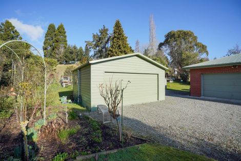 Photo of property in 52 Level Street, Dipton, 9791