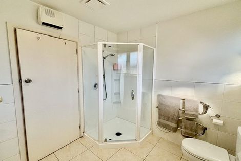 Photo of property in 14 Newbridge Place, Ilam, Christchurch, 8041