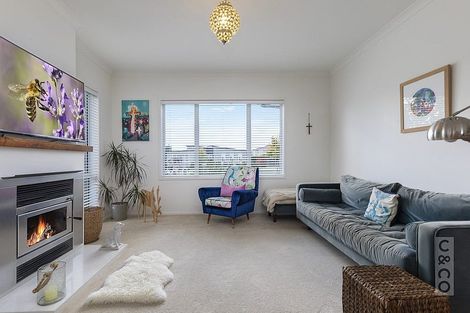 Photo of property in 14 Floyd Road, Riverhead, 0820