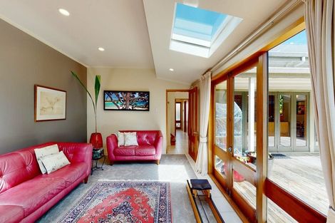 Photo of property in 8 Ranikhet Way, Khandallah, Wellington, 6035