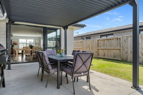 Photo of property in 52 Tamapahore Boulevard, Papamoa Beach, Papamoa, 3118