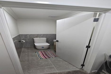 Photo of property in 75a Andrew Road, Howick, Auckland, 2010