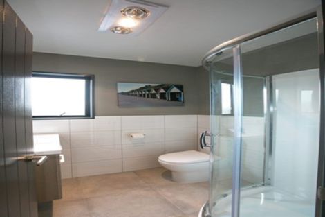 Photo of property in 5 Wharenui Road, Upper Riccarton, Christchurch, 8041