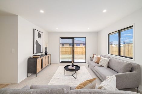 Photo of property in 4 Poipoi Place, Aranui, 8061