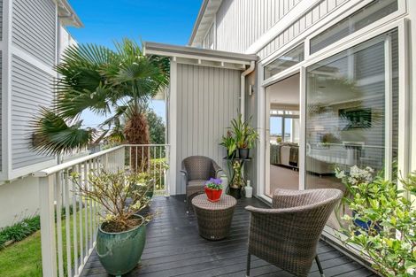 Photo of property in 9 Landmark Terrace, Orewa, 0931