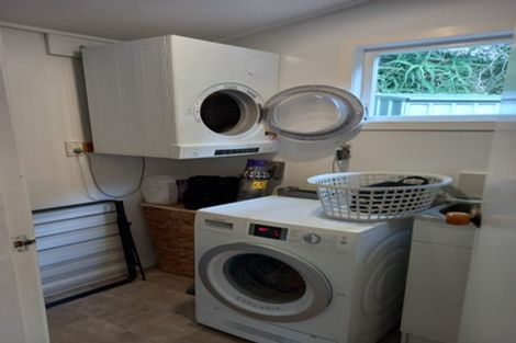 Photo of property in 4 Paremata Drive, Paremata, Porirua, 5024