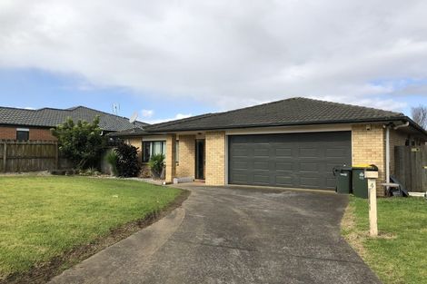 Photo of property in 4 Belleek Close, Weymouth, Auckland, 2103