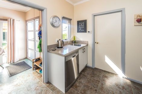 Photo of property in 33 Kawakawa Street, Whanganui East, Whanganui, 4500