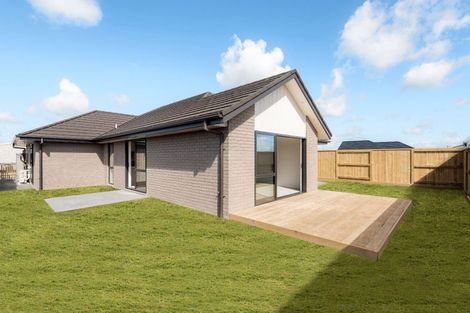 Photo of property in 21 One Haruru Street, Cambridge, 3493