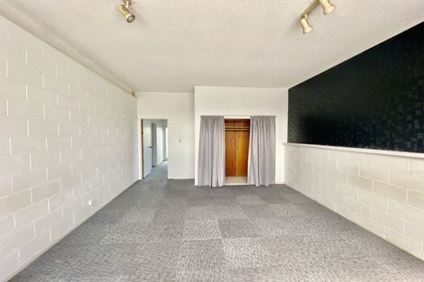 Photo of property in 23 Hazards Road, Weymouth, Auckland, 2103