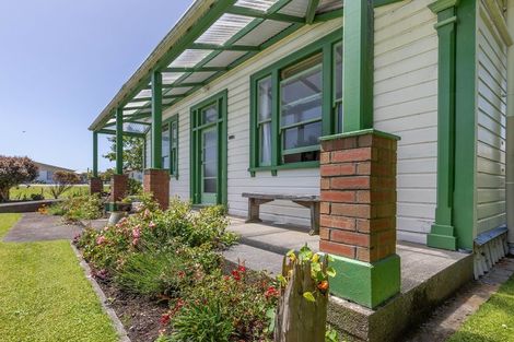 Photo of property in 104 Hall Street, Hokitika, 7810
