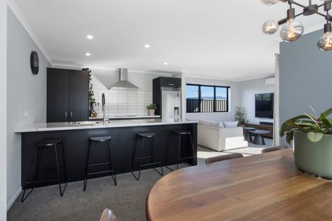 Photo of property in 35 Sentinel Avenue, Omokoroa, 3114