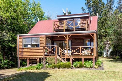 Photo of property in 131 Park Avenue, Whangamata, 3620