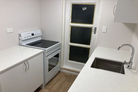 Photo of property in 7 Martin Crescent, Northcote, Auckland, 0627