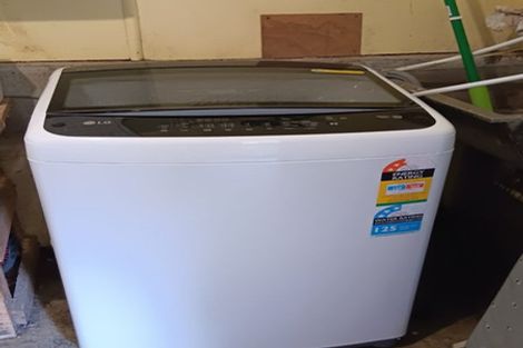 Photo of property in 23 Hawker Street, Mount Victoria, Wellington, 6011