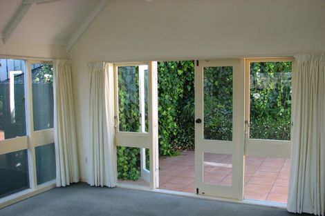 Photo of property in 26 Amapur Drive, Khandallah, Wellington, 6035